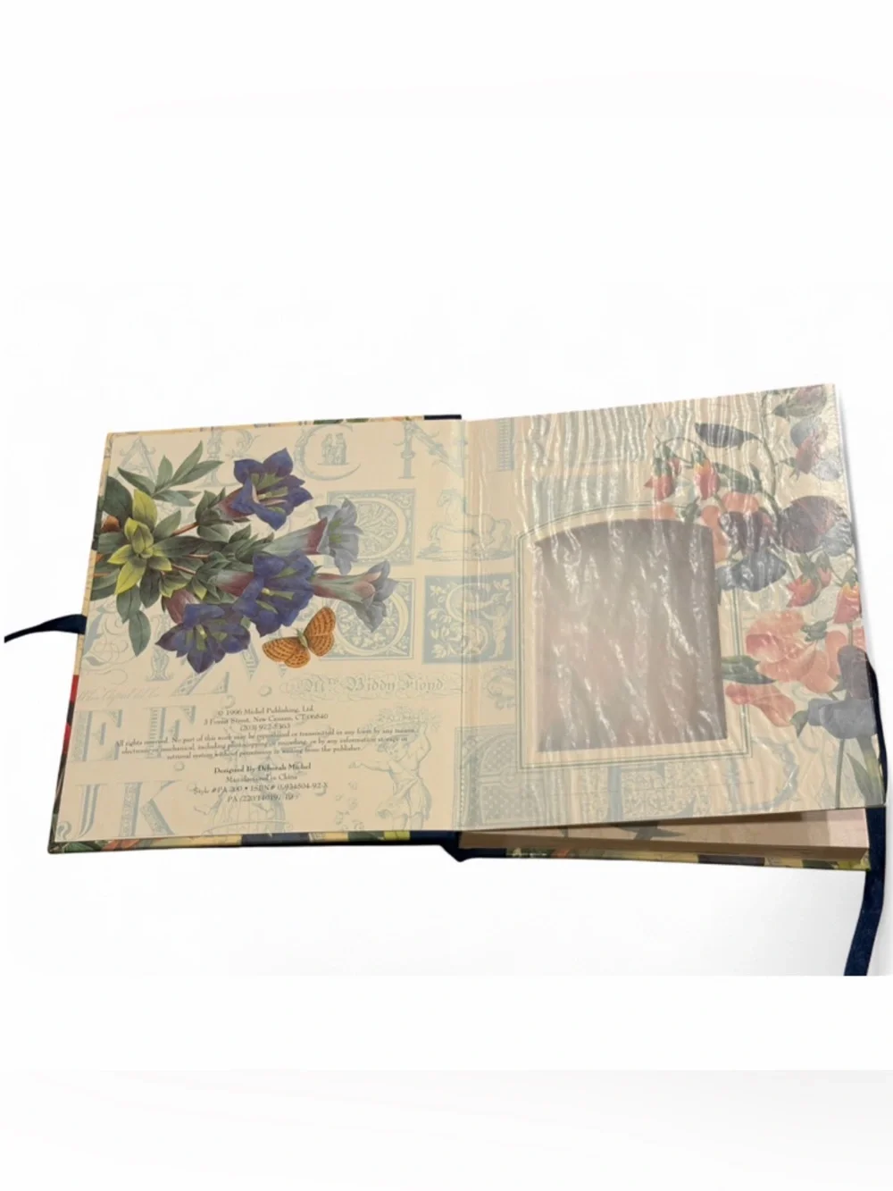 1996 Vintage Victorian Style Photo Album Michel Publishing Cottagecore Floral